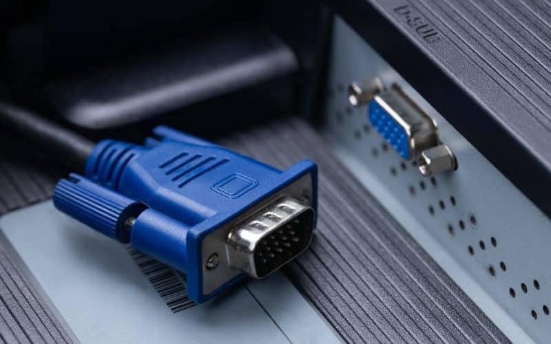 Check the VGA cable connections:
Ensure that the VGA cable is securely connected to both the computer and the monitor.