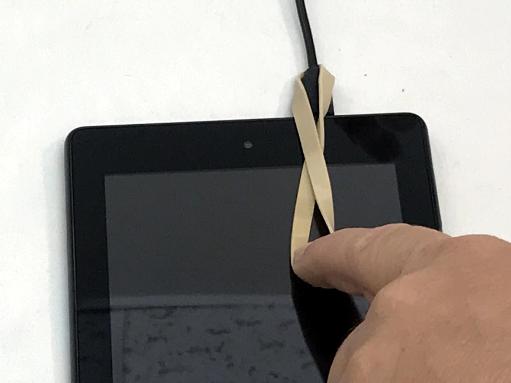 Turn off the Kindle Fire.
Examine the charging port for any bent or damaged pins.